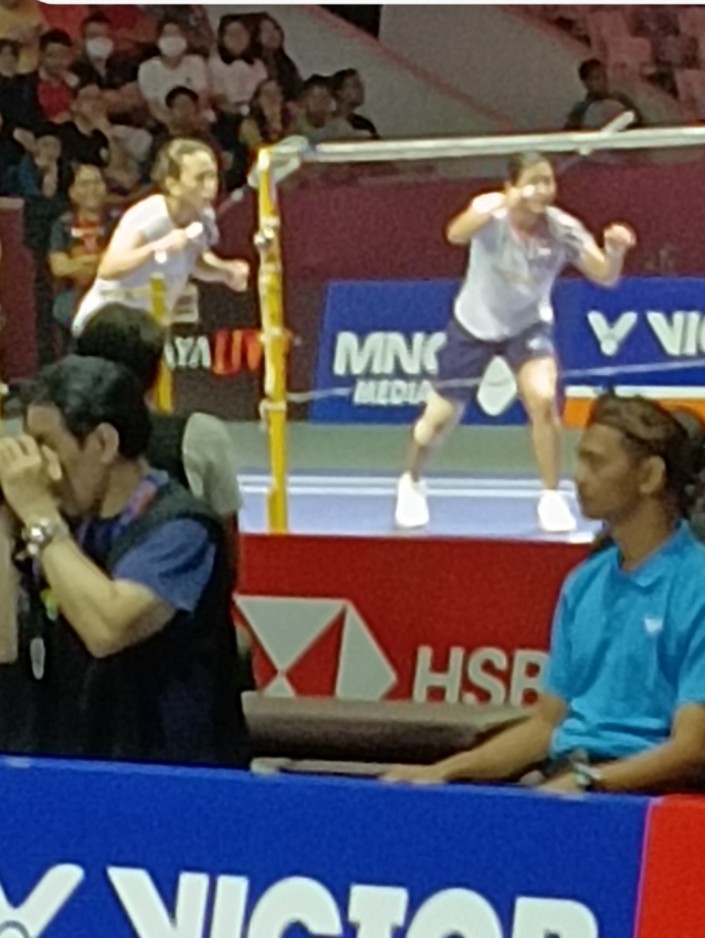 Set Kedua, stamina Ana/Tiwi Mulai Tampak Kelelahan, Bahaya di Set Ketiga