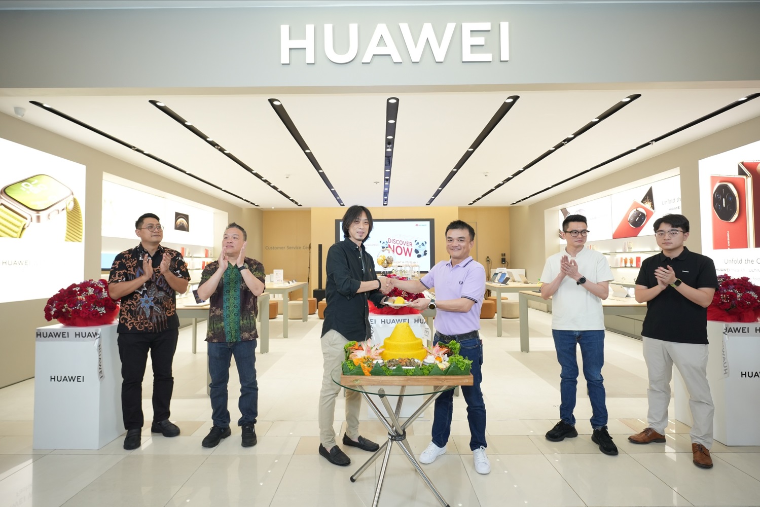 Huawei Experience Store Hadir di Gandaria City