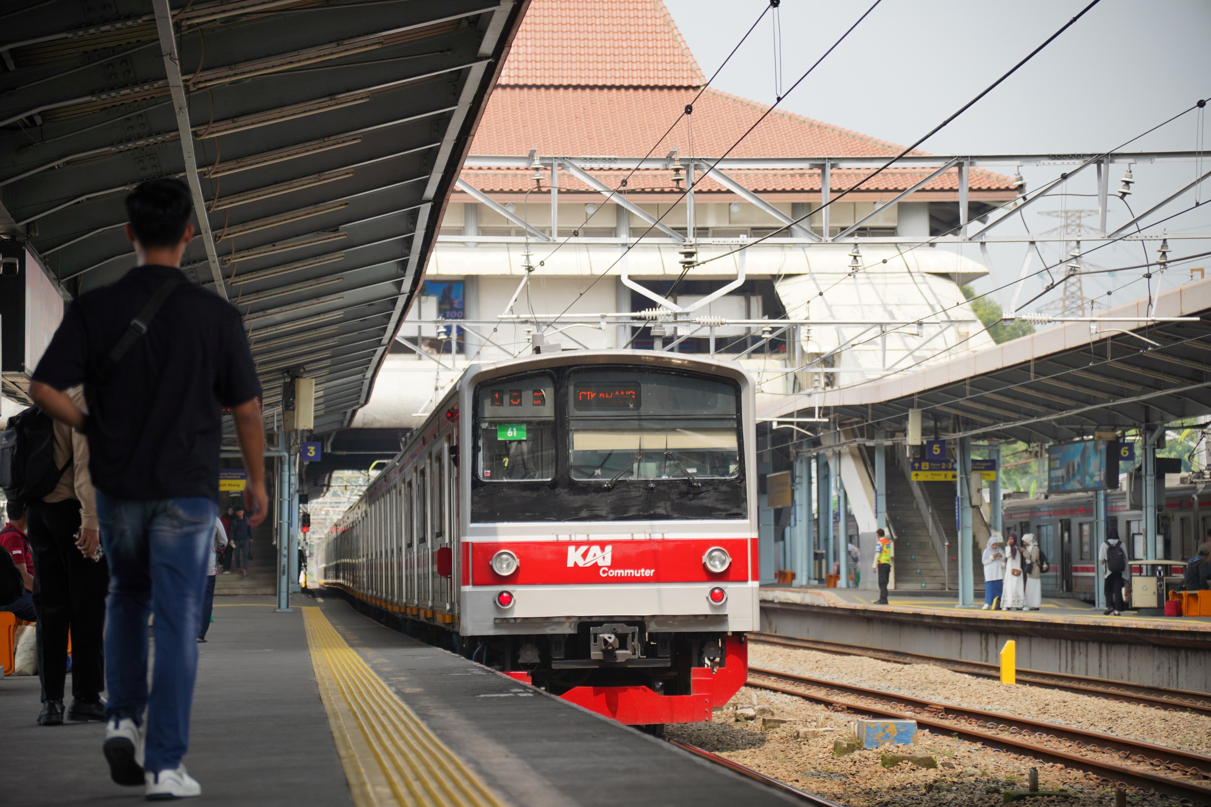 Di Lima Tahun ke Depan, Stasiun Tanah Abang Disiapkan Layani 300 Ribu Penumpang per Hari