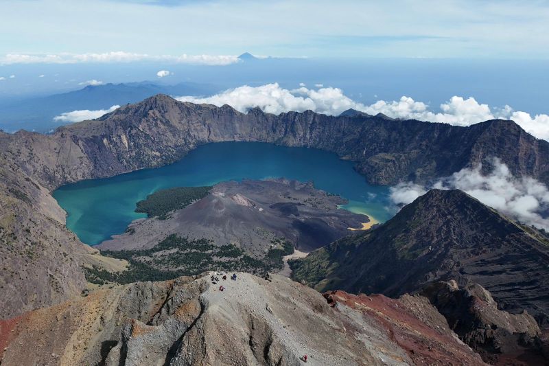 Kemenpar Evaluasi Sistem Keamanan Jalur Pendakian Gunung Rinjani Paska Musibah Wisatawan Asal Brasil