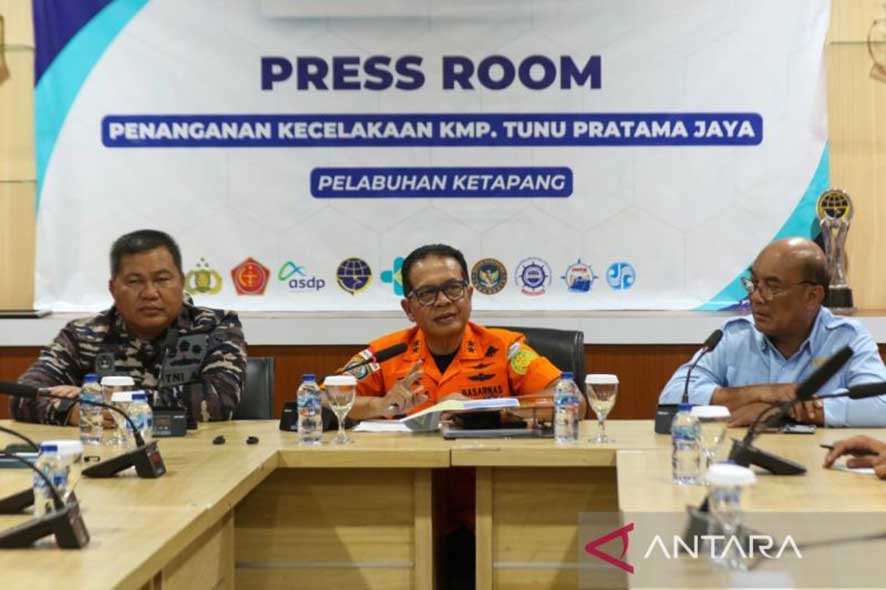 Tim SAR akan Perluas Area Pencarian Korban Kapal Tenggelam