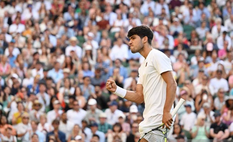 Alcaraz Melaju ke Perempat Final Wimbledon Usai Tundukkan Rublev