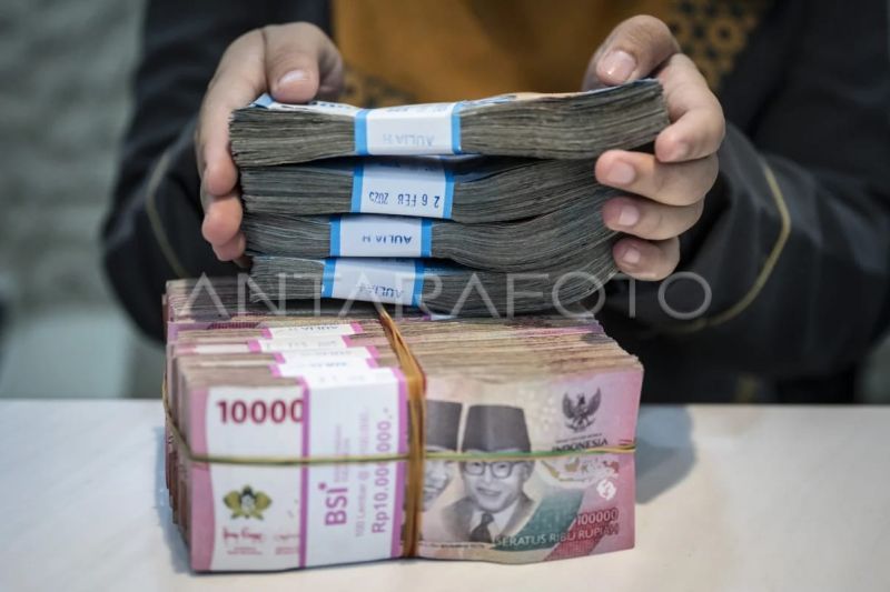 Kebijakan Tarif 32 Persen Trump terhadap RI Diprediksi Jadi Sentimen Utama Pelemahan Rupiah