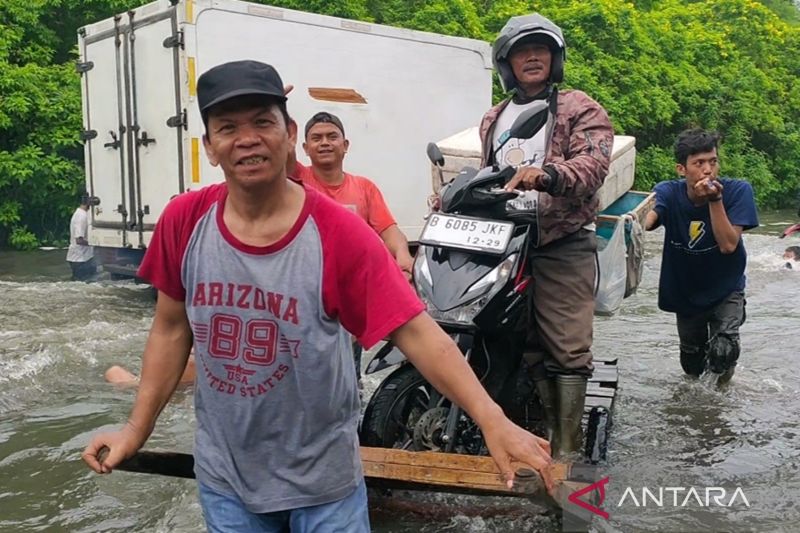 Rabu Pagi, Banjir Masih Menggenangi Sembilan RT 