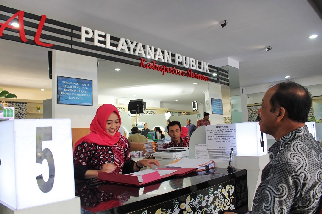 Triliunan Uang Pusat Mengalir ke Daerah, Tapi Efeknya ke Mana?