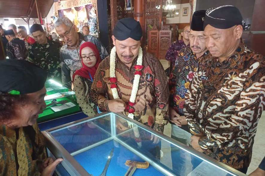 Pameran Ratusan Pusaka da...