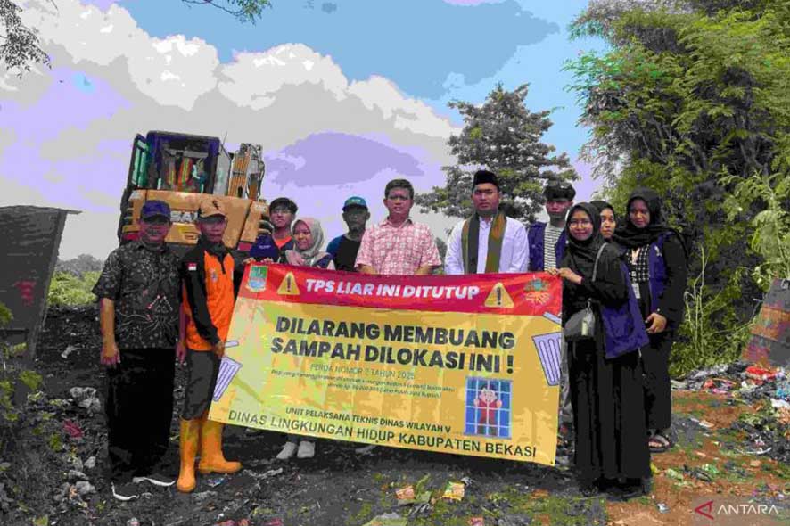 Aksi Membersihkan Sampah Li...