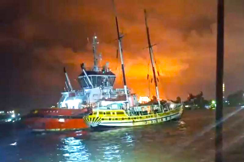 Yacht Mati Mesin di Nusakambangan, Penumpang Dievakuasi