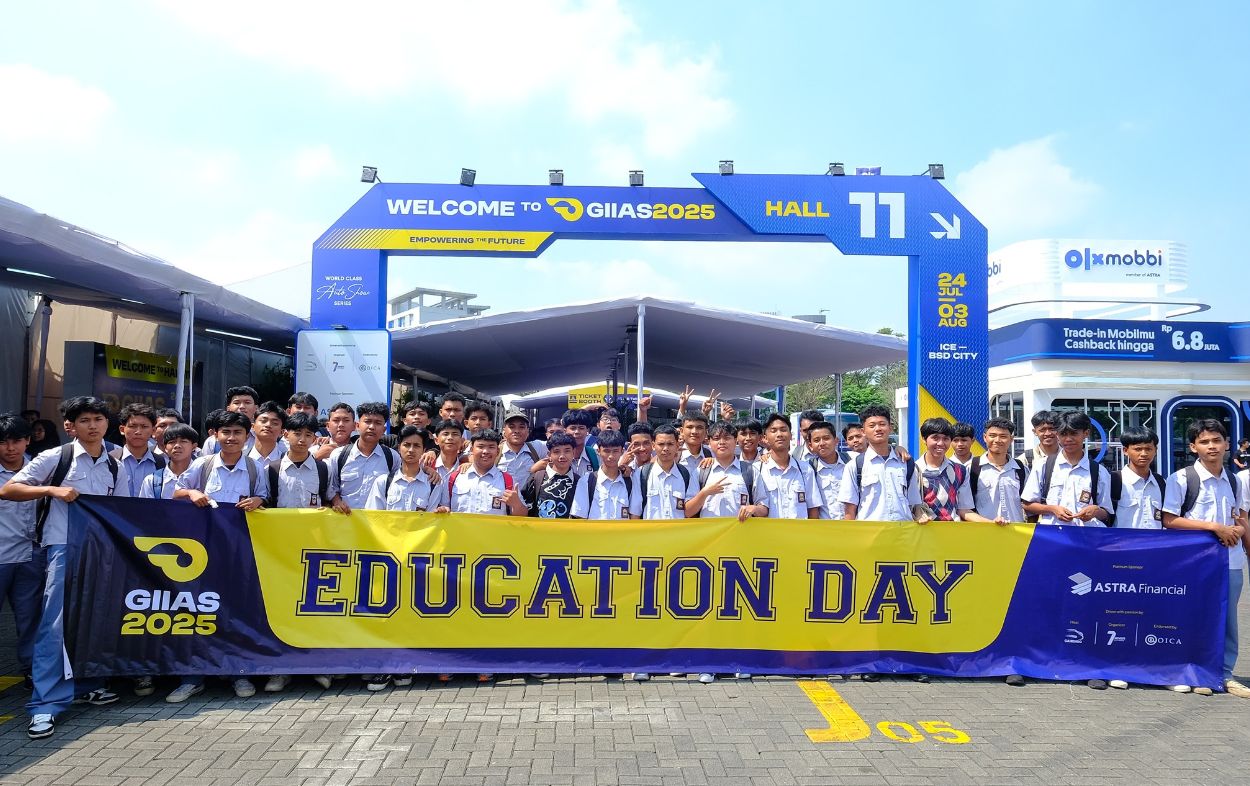 Lebih dari 700 Pelajar Ikuti Program Edukasi Soal Industri Otomotif di GIIAS 2025 gbr