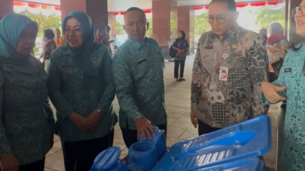 Pemrov Jakpus Distribusikan 100 Tangki Septik bagi Warga di RW Kumuh