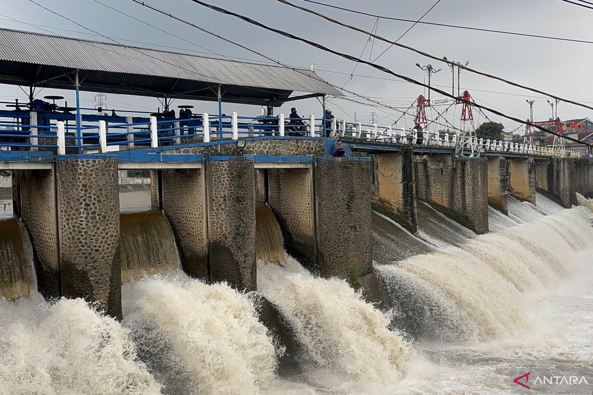 Bogor Hujan Deras, Katulampa Siaga Tiga. Jakarta Wajib Siaga Hadapi Banjir