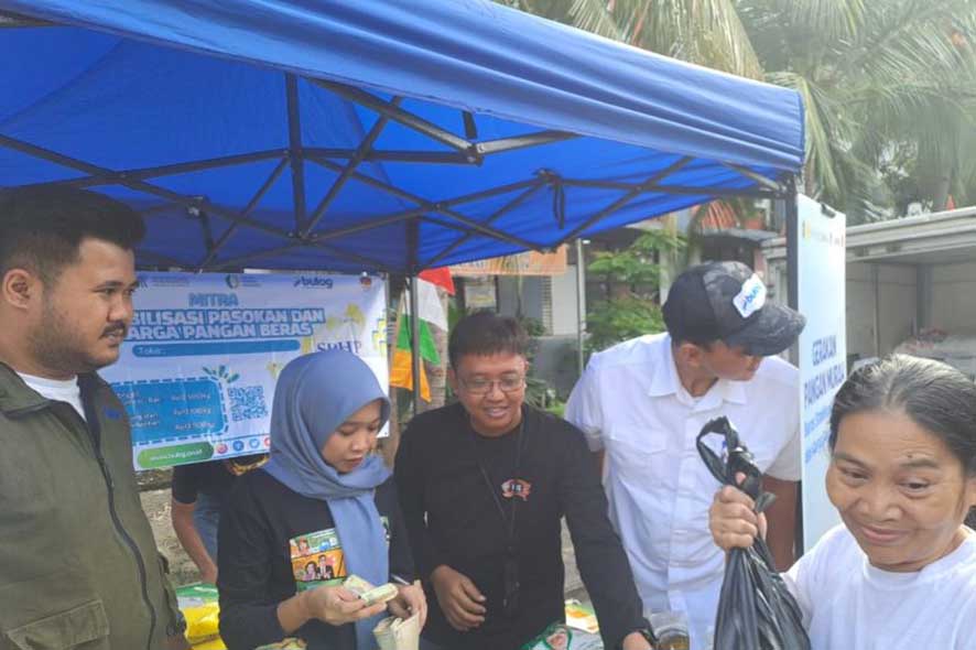 Gambar berita terkait Gelaran Gerakan Pangan Murah Bulog  di 19 Rusunawa