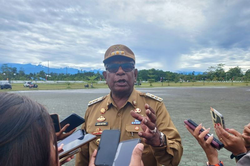 Gambar berita terkait Bupati Mimika: Kami Biayai Guru Kuliah S1 demi Pendidikan yang Lebih Baik