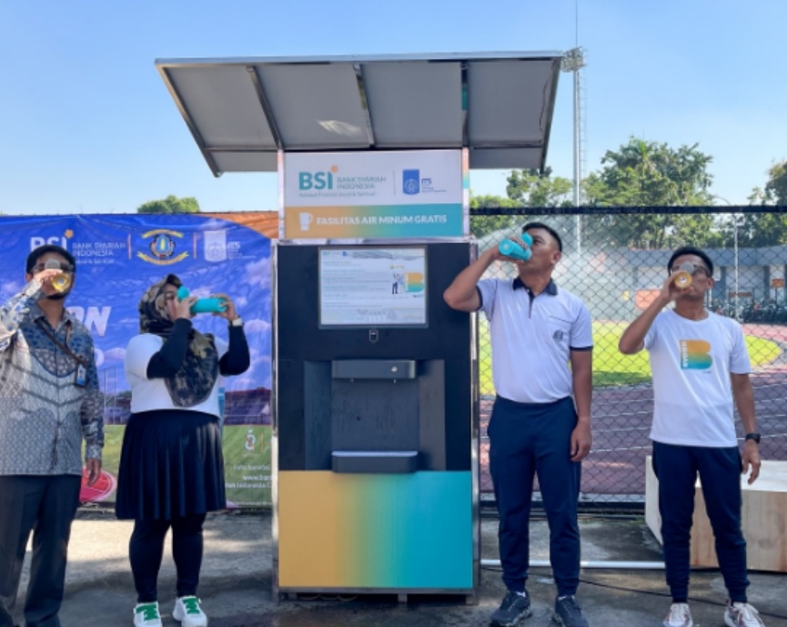 Zamannya Gaya Hidup Ramah Lingkungan, ITS Hadirkan Water Station
