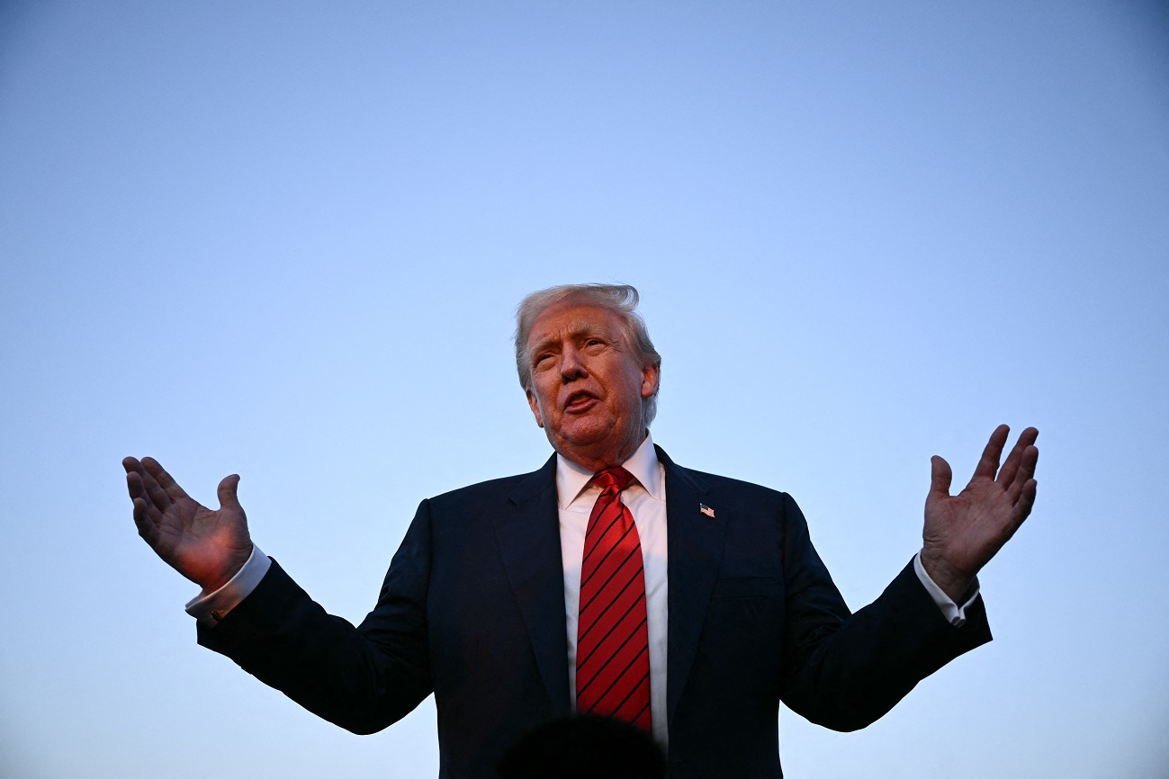 Trump Ancam Tarif Tambahan ke India karena Tetap Membeli Minyak Russia