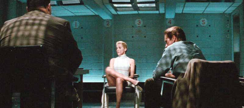 Sharon Stone Telah Memahami Adegan Menyilangkan Kaki di "Basic Instinct", Namun Tak Layak Diulangi