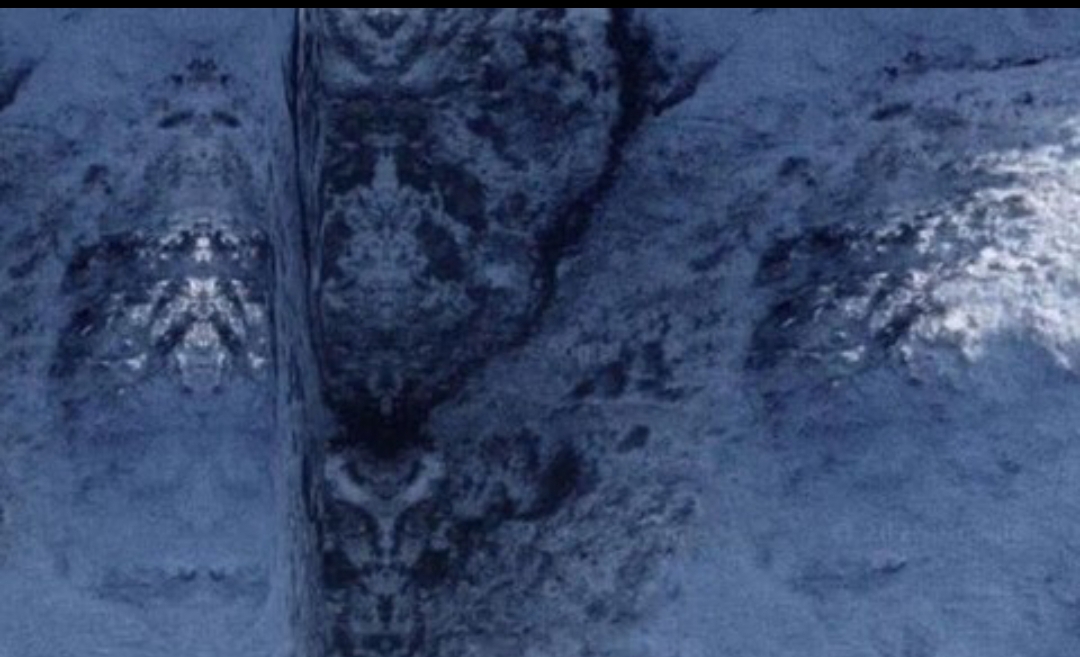 Heboh Penampakan Wajah Raksasa di Puncak Gunung Chili, Bukti Alien atau Jadi Pangkalan Rahasia? 