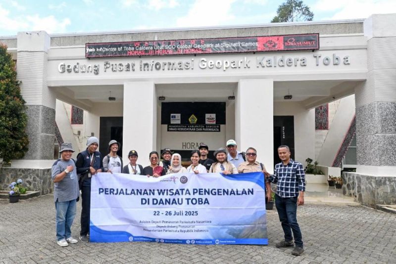 Lewat Program FAM Trip, Kemenpar Promosikan Kuliner dan Keindahan Danau Toba