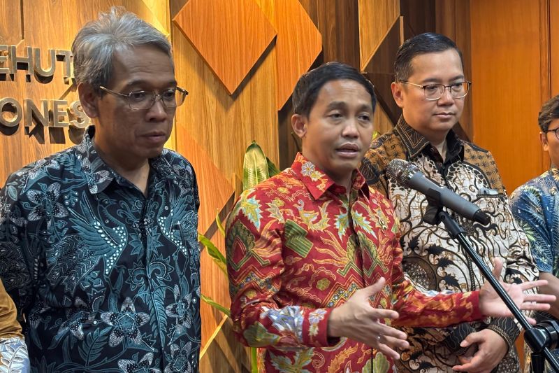 Tekan Konflik, Kemenhut Akan Libatkan Warga untuk Konservasi Gajah 