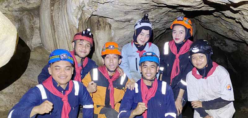 Mahasiswa UPI Susur Gua di Tasikmalaya Misi Pendidikan-Konservasi