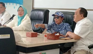 Emosi Susi Pudjiastuti Meledak, Walk Out dari Rapat dan Sindir Pedas Izin Gila Keramba Apung di Pangandaran
