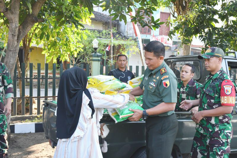 Kodim 0802 dan Bulog Gelar Pasar Murah di Ponorogo