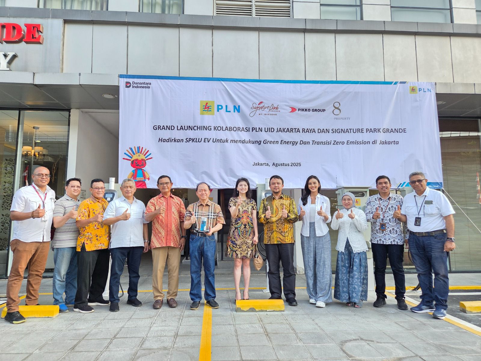 Dorong Gaya Hidup Ramah Lingkungan, PLN Hadirkan SPKLU Medium Charging di Signature Park