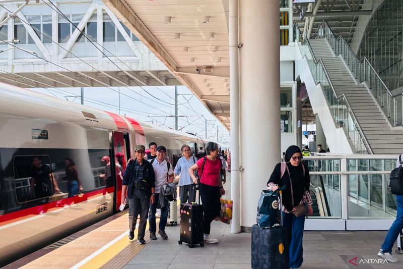 Kereta Whoosh tambah enam jadwal perjalanan pada Minggu, 10 Agustus