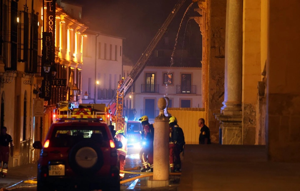 Gambar berita terkait Masjid-Katedral Bersejarah di Spanyol Terbakar, Walikota: Beruntung, Api Cepat Dipadamkan 