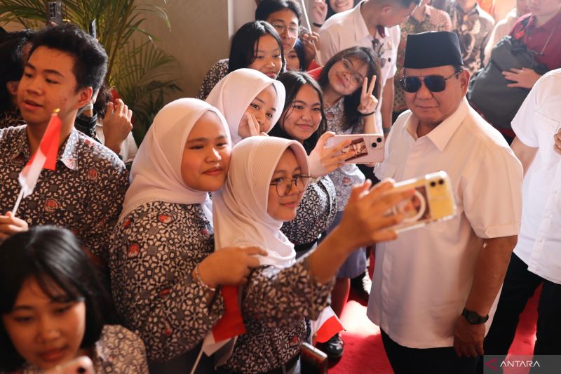 Gambar berita terkait Saat Diaspora Sambut Presiden Prabowo di Singapura dengan Gaungkan HUT Ke-80 RI