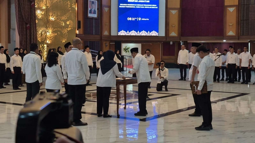 Gambar berita terkait Seribu Lebih Guru Sekolah Rakyat Dilantik oleh Mensos