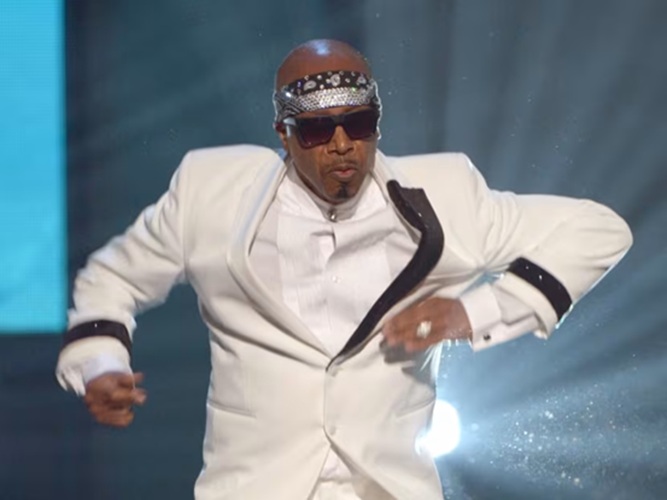 Gara-gara Nunggak Cicilan Mobil, Rapper Gaek MC Hammer Digugat di Pengadilan