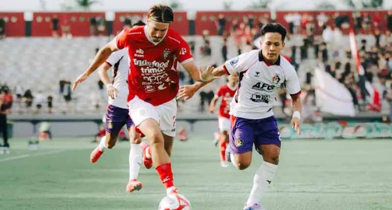 Gambar berita terkait Bali United Versus Persik Kediri Berlangsung Tempo Tinggi dengan Skor Imbang 1-1 