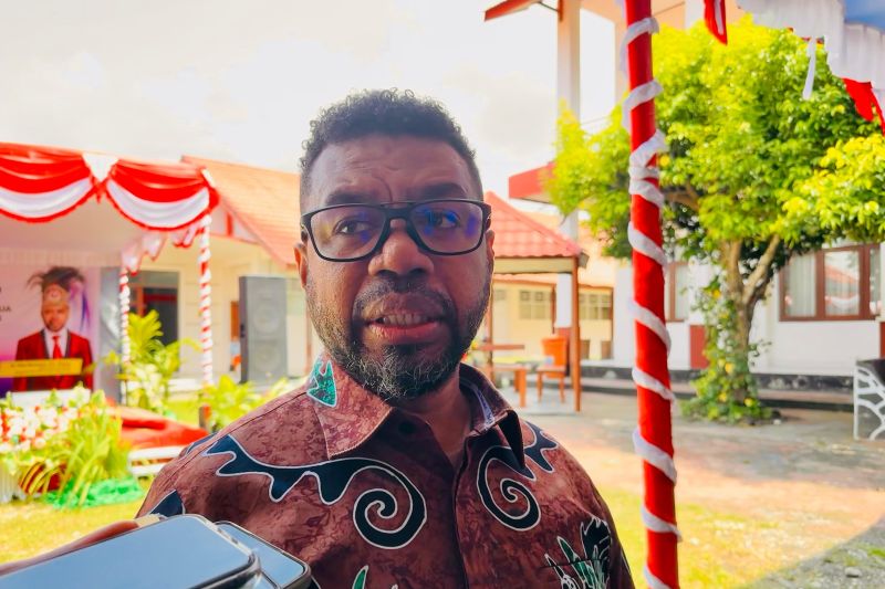 Filep Wamafma Soroti Lonjakan HIV/AIDS di Papua Barat: Anak Perempuan Perlu Perlindungan