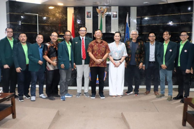 Pemkab Buleleng Siapkan Beasiswa Peningkatan Kompetensi Dokter 