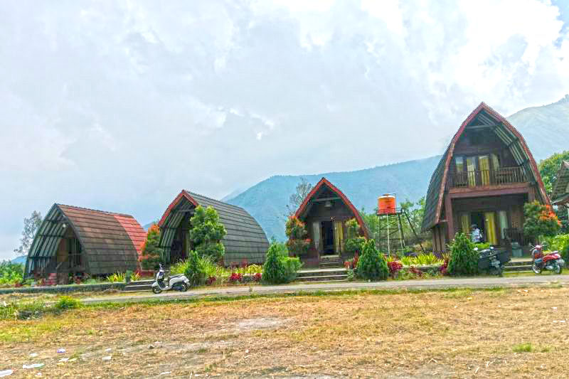 Gunung Rinjani Dipadati Ribuan Pendaki
