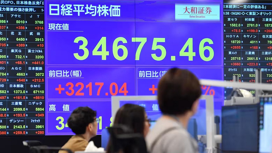 Pasar Asia Fluktuatif di Awal Pekan Penting Jelang Data AS