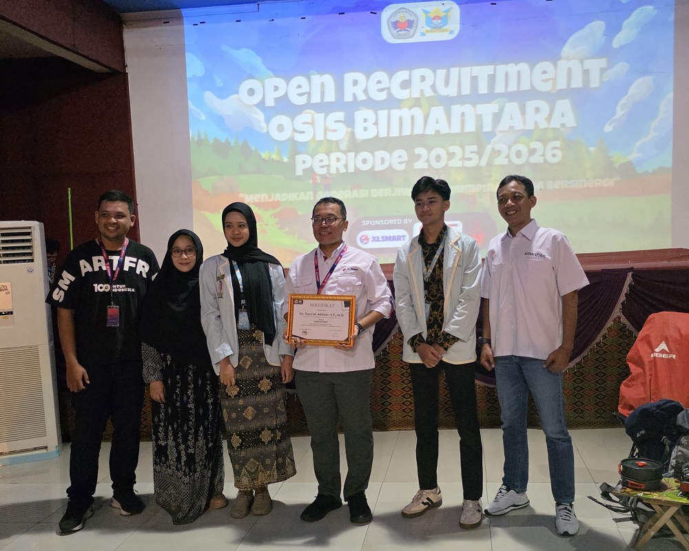 XLSmart Edukasi Literasi Digital, Sasar 2.640 Pelajar & U...