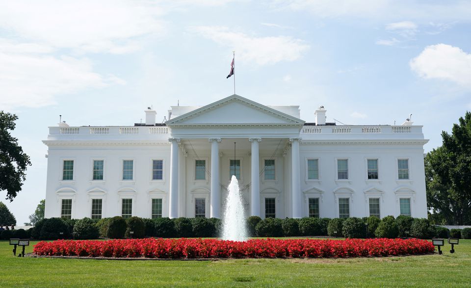 Donald Trump Akan Menjamu P...