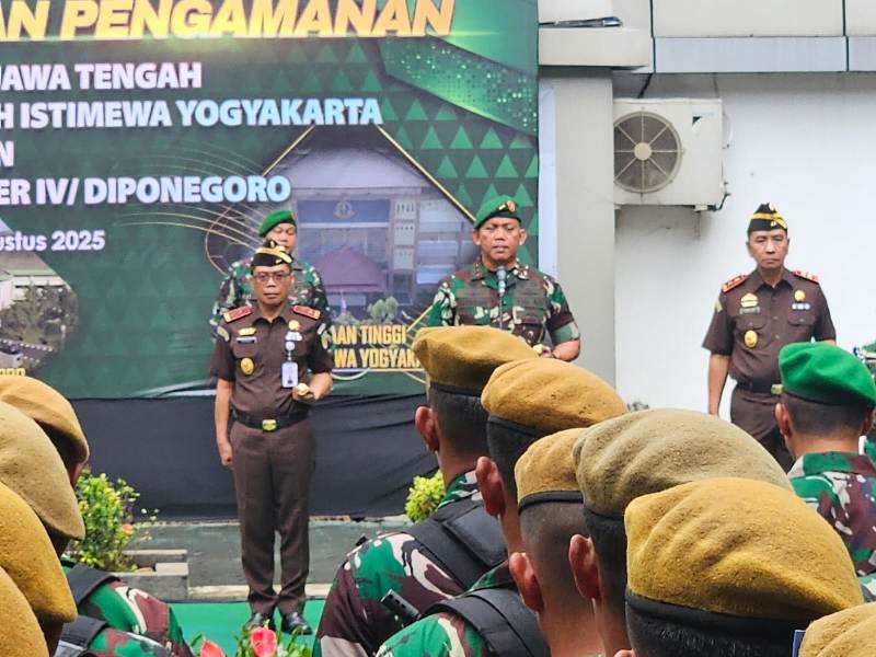 Personel TNI Mulai Amankan ...