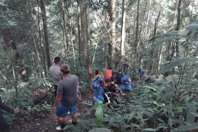 Bantu Warga Terpencil, Bulo...