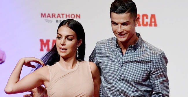 Berjalan Hampir Satu Dekade, Ronaldo dan Georgina Akhirnya Resmi Tunangan