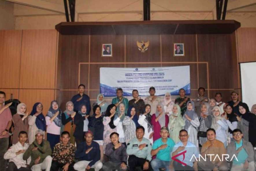 IPB Dampingi UMKM Paguyuban Kuliner Desa Ciwalen dalam Menerapkan Produk Halal
