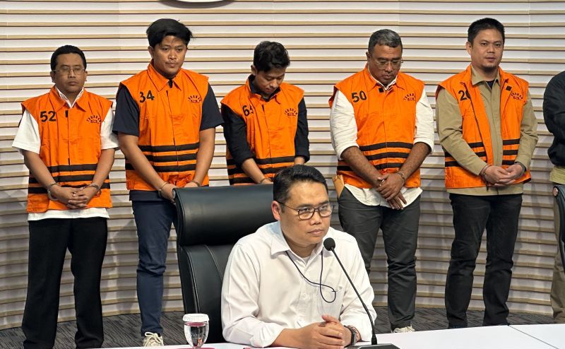 KPK Segel dan Geledah Ruangan di Kantor Kemenkes terkait Kasus Korupsi Proyek RSUD di Kolaka Timur