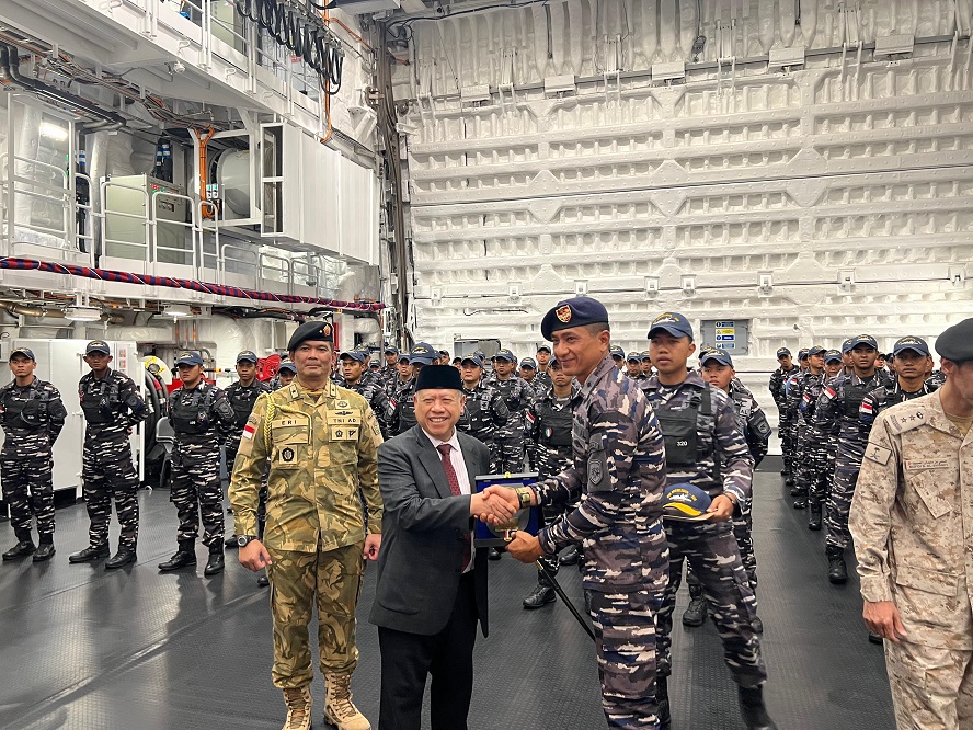 KRI Brawijaya-320 Tiba di Pelabuhan Jeddah: Misi Lintas Laut dari Italia ke Indonesia