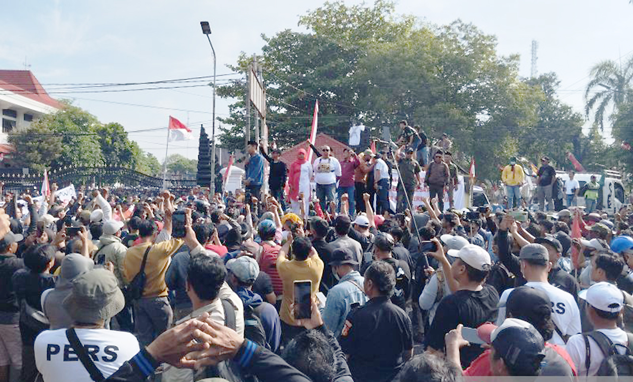 Heboh Demo Pati! Polisi Bantah Ada Korban Tewas, 34 Luka dan 7 Polisi Terluka