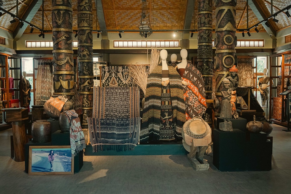 Revitalisasi Museum Kain dan Artefak Rumah Budaya Sumba Selesai Dilakukan  