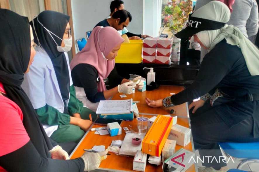 Gambar berita populer 4.200 Warga Rejang Lebong Telah Mengikuti Cek Kesehatan Gratisq