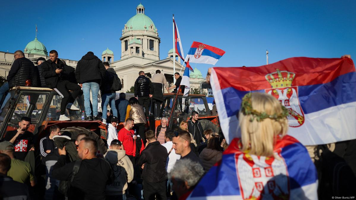 Unjuk Rasa Berujung Bentrok di Serbia Akibatkan 68 Orang Terluka
