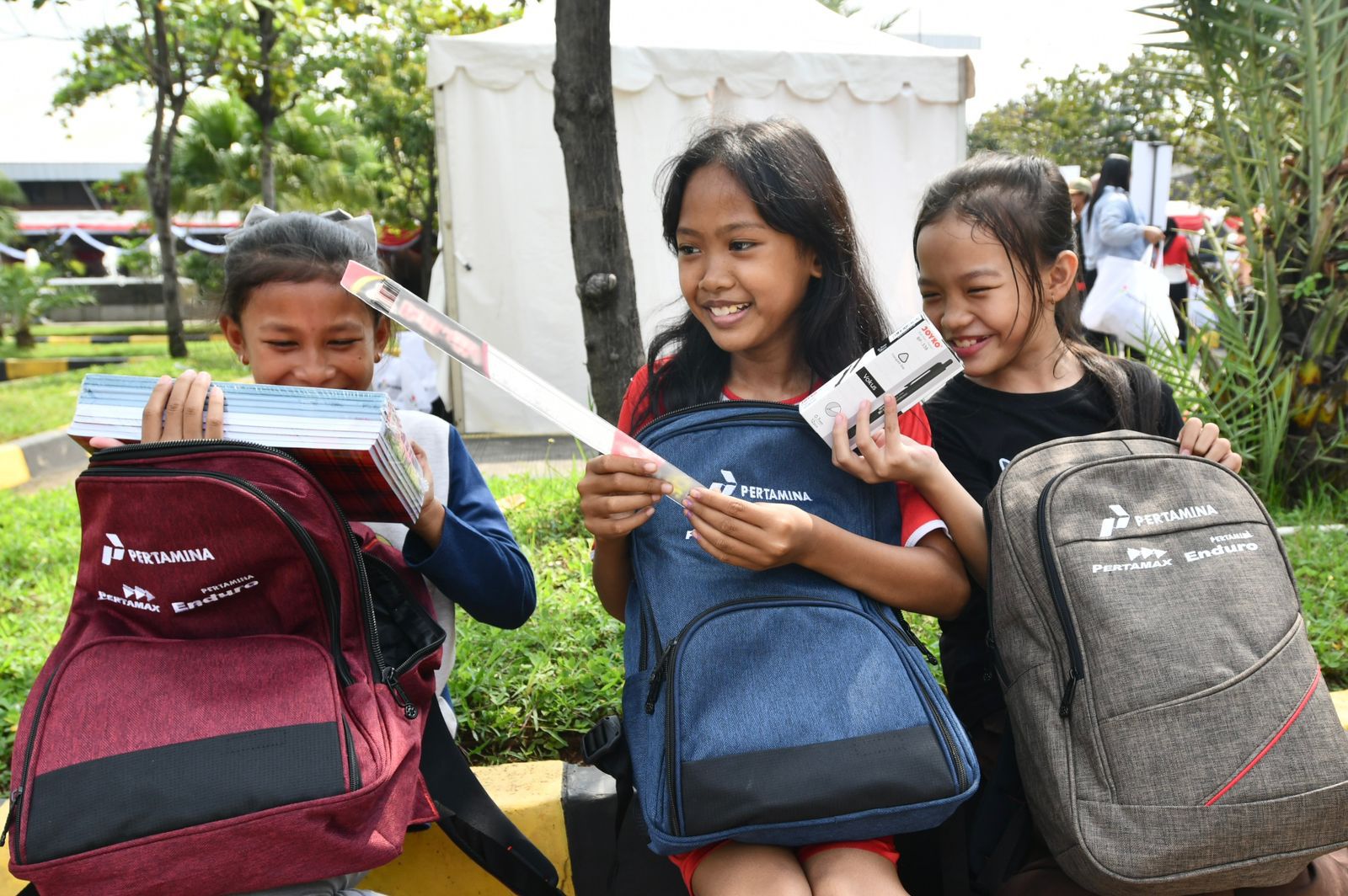 Murid-murid Tangerang Mulai...